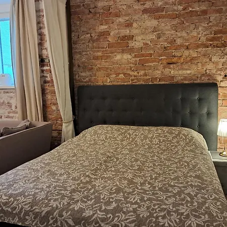 Apartment Crystal